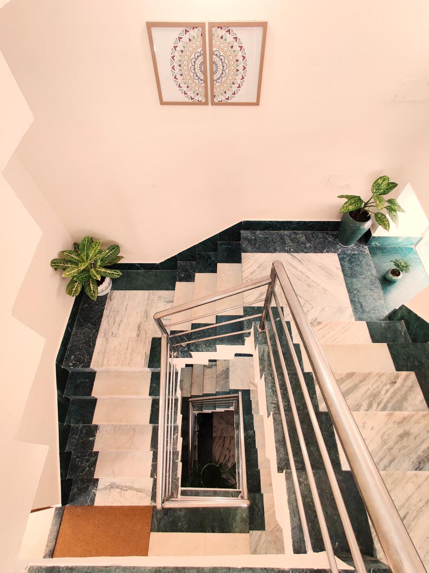 131,The Nook Hotel Bhubaneswar Bagian luar foto