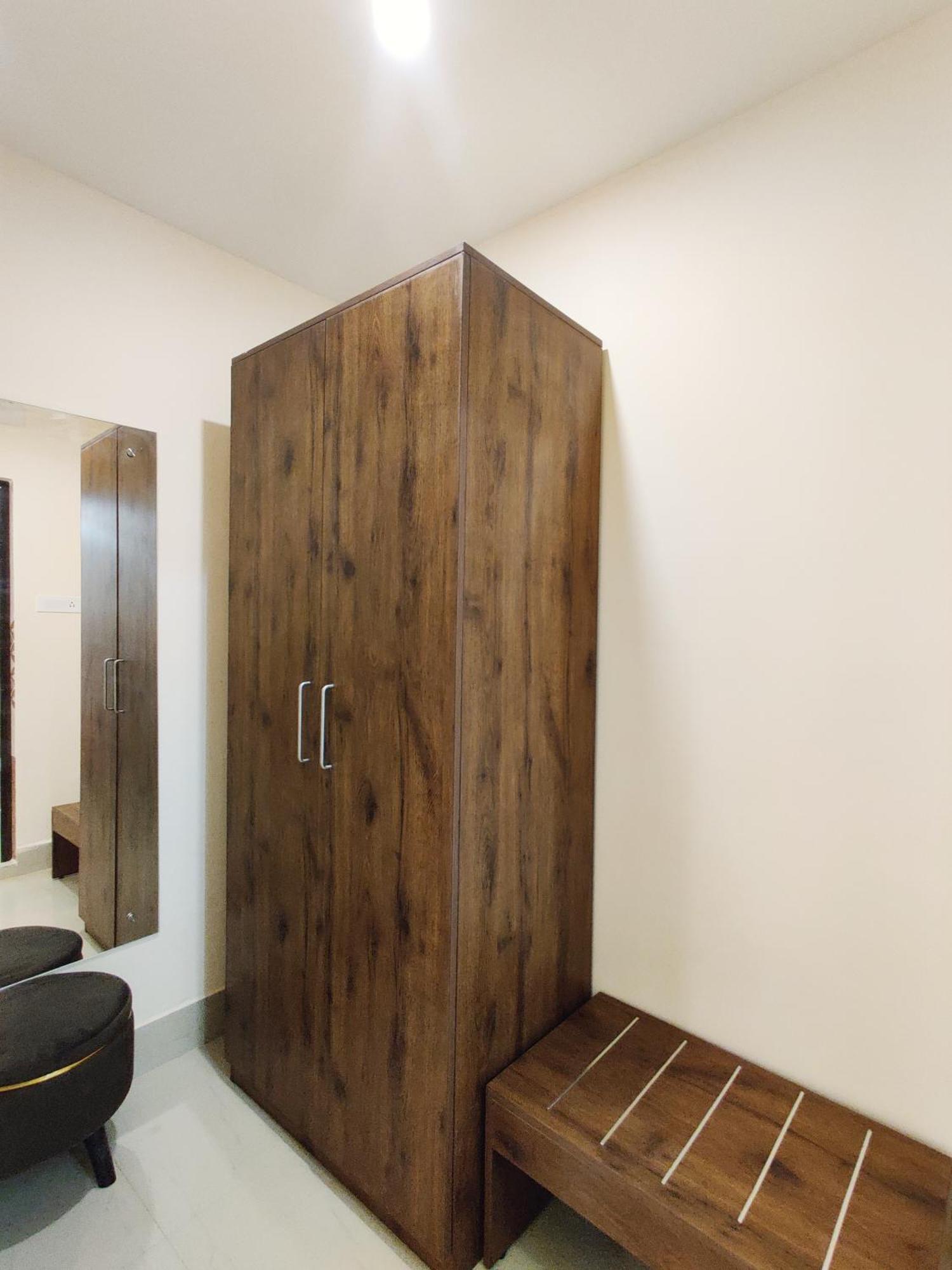 131,The Nook Hotel Bhubaneswar Bagian luar foto