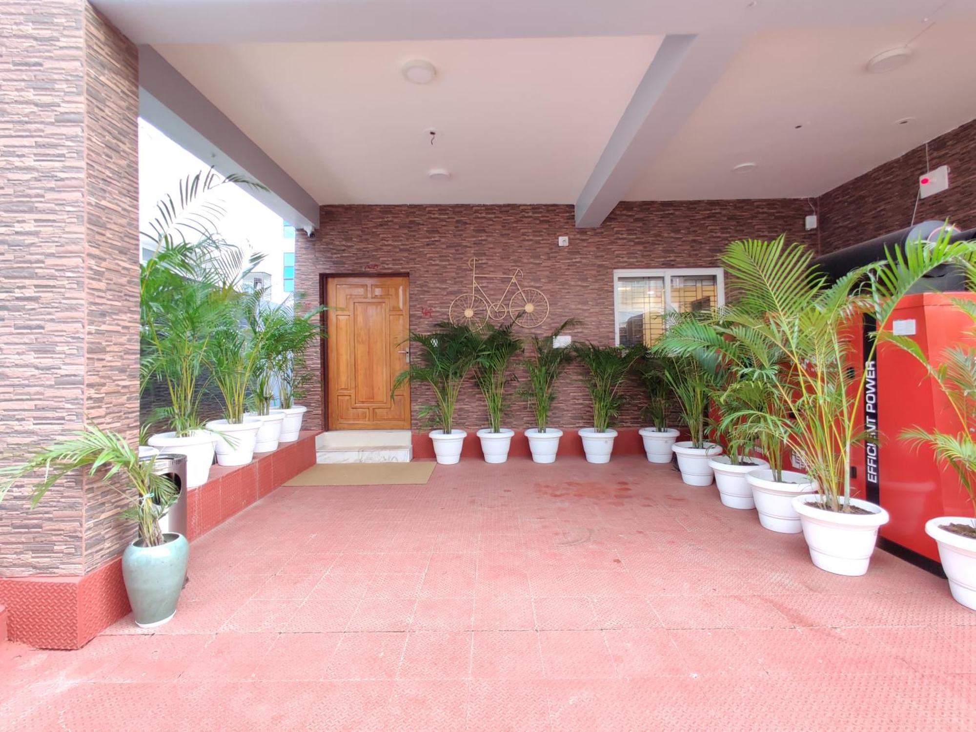 131,The Nook Hotel Bhubaneswar Bagian luar foto